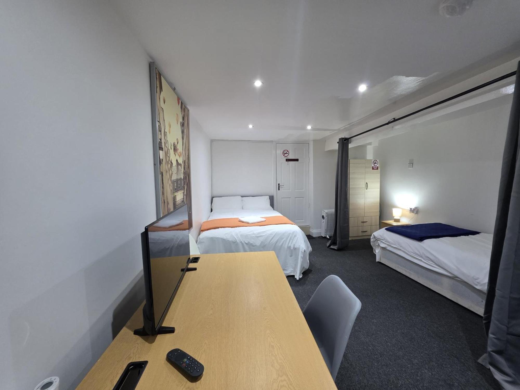 Appartamento Spacious 3-bedroom Near Stratford, 1 Minute From Train Station