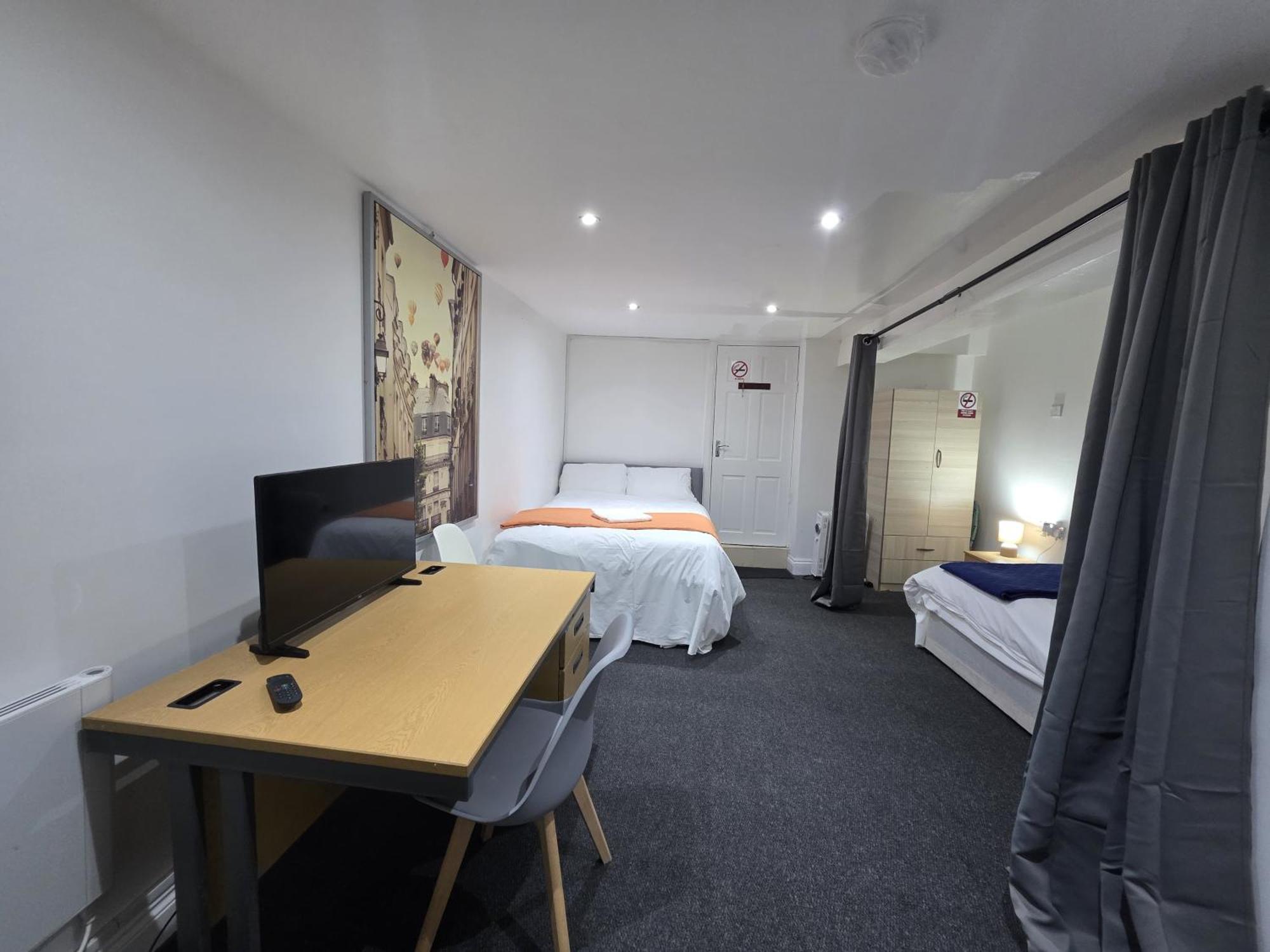 Spacious 3-bedroom Near Stratford, 1 Minute From Train Station Appartamento *