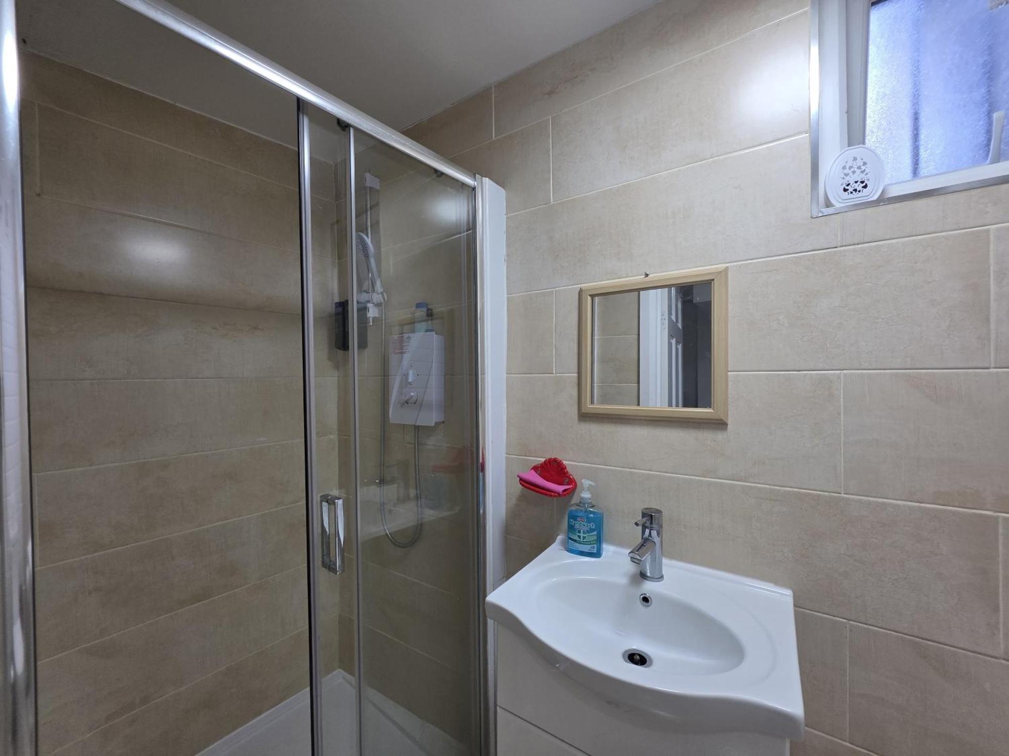 Appartamento Spacious 3-bedroom Near Stratford, 1 Minute From Train Station *