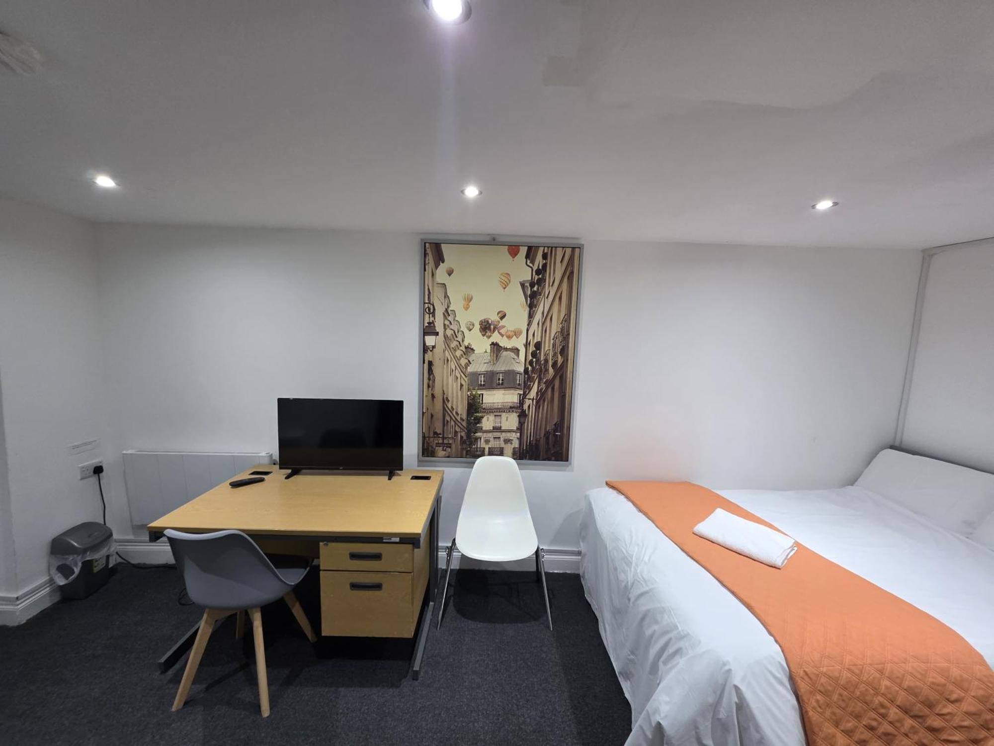 Appartamento Spacious 3-bedroom Near Stratford, 1 Minute From Train Station